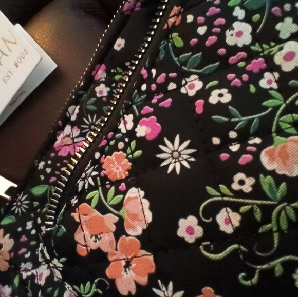 Vegan Flowered Purse NWT - Picture 2 of 4